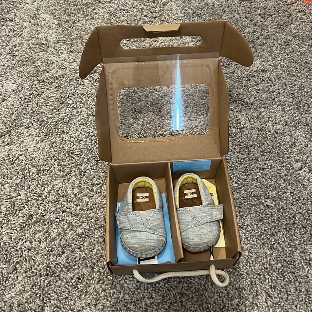 Infant Toms - Picture 4 of 4